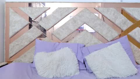 Khloe  online show from 29, 11, 2025