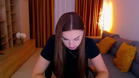Mia online show from 14, 10, 2025