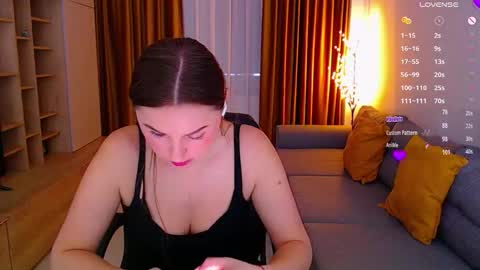 Mia online show from 23, 11, 2025