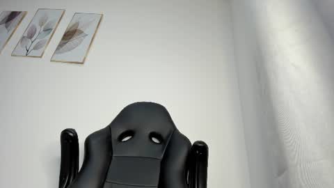 _molly_rosse_ online show from 23, 6, 2026