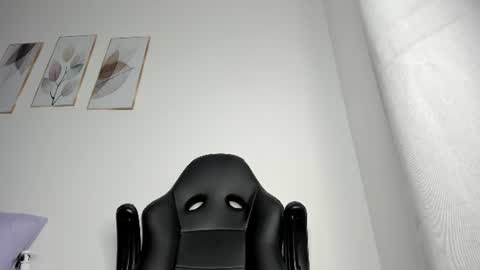 _molly_rosse_ online show from 27, 7, 2026