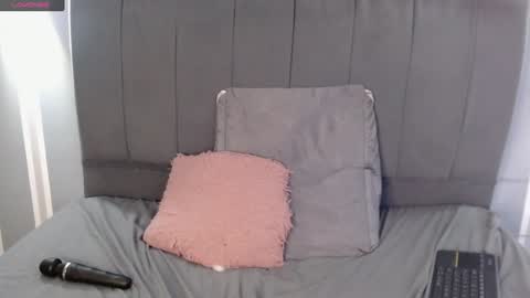 Molly online show from 30, 1, 2025