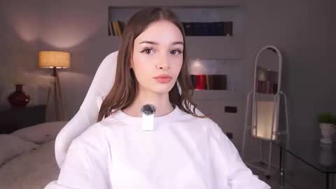 Snapshot of _moonlit_melody_ chatting on 27, 2, 2026 Margo online show from 27, 2, 2026