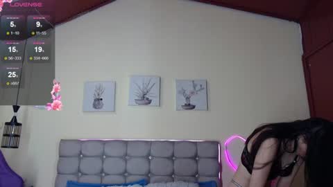 _naomi_s online show from 30, 6, 2026