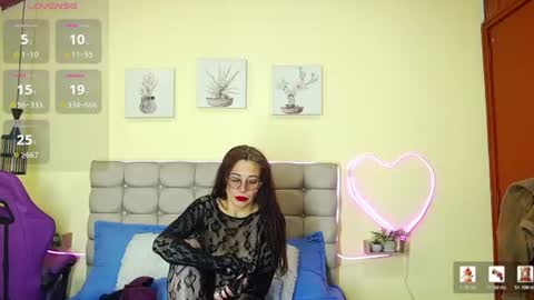 _naomi_s online show from 8, 7, 2026