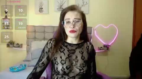 _naomi_s online show from 21, 7, 2026