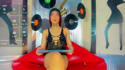 Nicky  Please help me with your thumbs up its importan online show from 26, 2, 2025