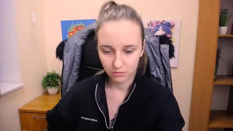 Snapshot of _nicole_new chatting on 24, 2, 2025 Nica online show from 24, 2, 2025