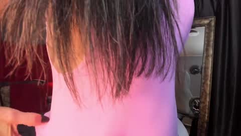 _nicoletteshea_ online show from 31, 1, 2025