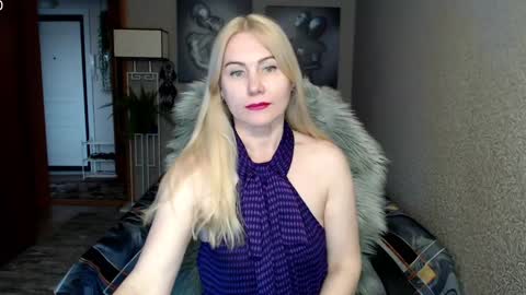 Snapshot of _night_fantasy_ chatting on 8, 3, 2025 Donella    online show from 8, 3, 2025