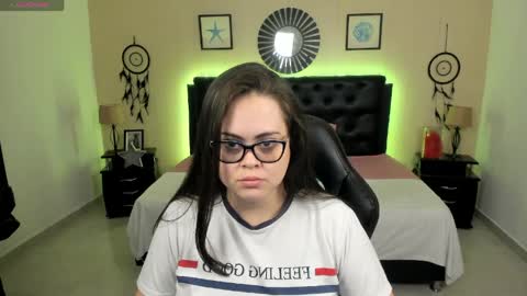 Olivia jones online show from 12, 5, 2026