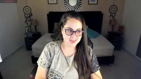 Olivia jones online show from 13, 6, 2026