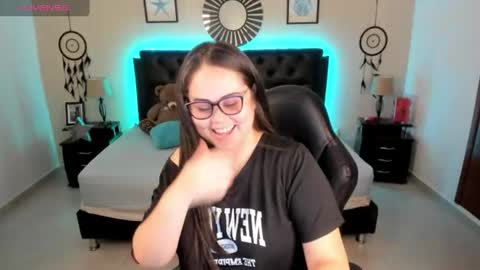 Olivia jones online show from 6, 7, 2026
