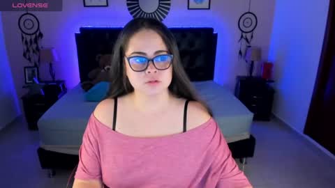 Olivia jones online show from 8, 7, 2026