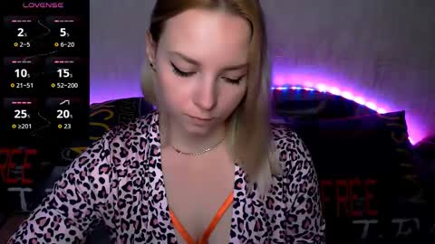 Snapshot of _pando4ka_ chatting on 19, 12, 2025 pando4ka online show from 19, 12, 2025