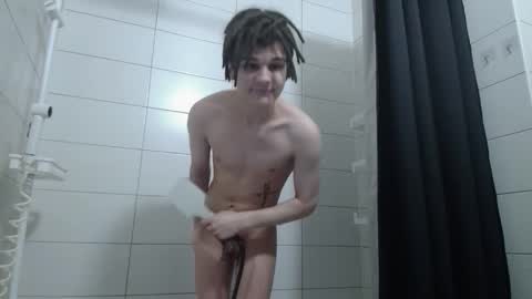 Snapshot of _peachtree_ chatting on 18, 12, 2025 Willie online show from 18, 12, 2025