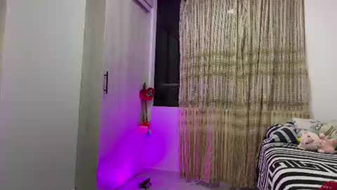 Snapshot of _peachyboy chatting on 14, 6, 2026 esteban online show from 14, 6, 2026