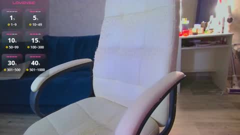 Ilona online show from 17, 10, 2025