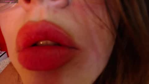 Laura online show from 15, 12, 2025