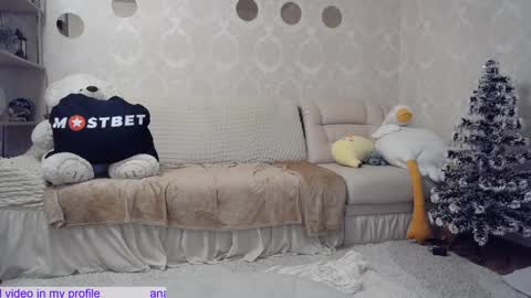 _pretty_fox_ online show from 9, 12, 2024