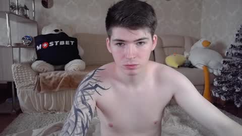 _pretty_fox_ online show from 13, 12, 2024