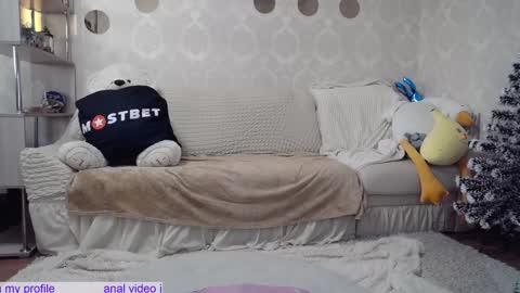 _pretty_fox_ online show from 24, 12, 2024