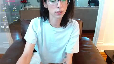 Snapshot of _ravencoxx_ chatting on 23, 7, 2026 Raven online show from 23, 7, 2026