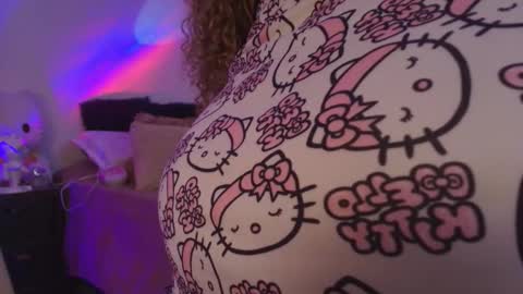 _rose_smith online show from 6, 11, 2025