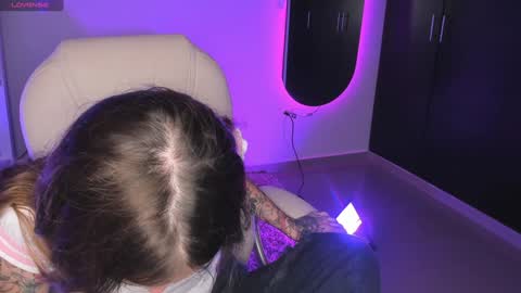   online show from 5, 1, 2025