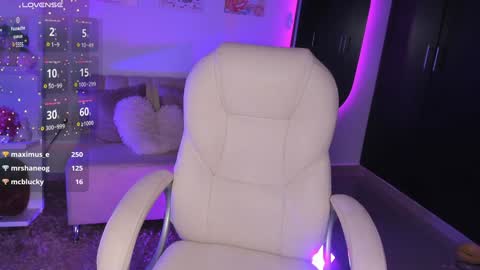   online show from 15, 1, 2025