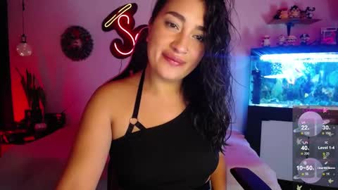 Snapshot of _santalove_ chatting on 4, 1, 2025 SantaLove online show from 4, 1, 2025