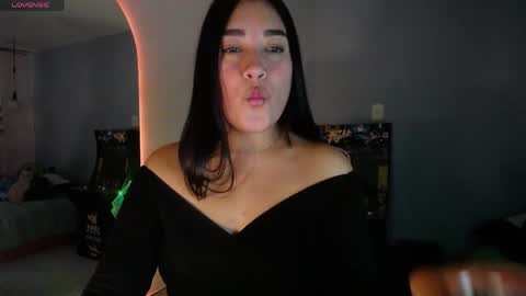  SantaLove  online show from 18, 4, 2026