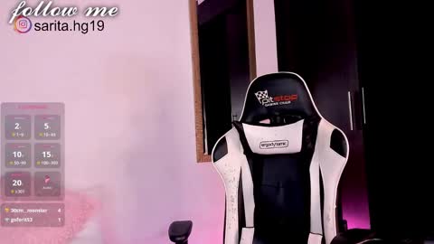 Snapshot of _sara_hernandez chatting on 5, 2, 2025 Sara  intagram online show from 5, 2, 2025