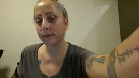 Sara Lynn online show from 16, 5, 2026