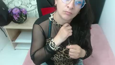 _saraximena_ online show from 1, 5, 2026