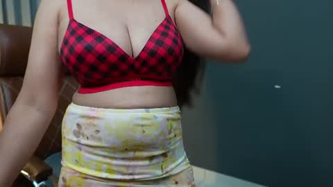 Snapshot of _savy_ chatting on 4, 7, 2026 Savreen online show from 4, 7, 2026
