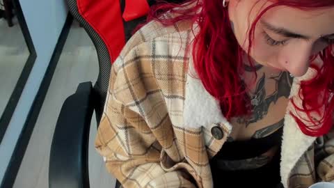 Snapshot of _selene_red chatting on 12, 1, 2025 Selene online show from 12, 1, 2025