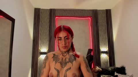 Snapshot of _selene_red chatting on 13, 1, 2025 Selene online show from 13, 1, 2025