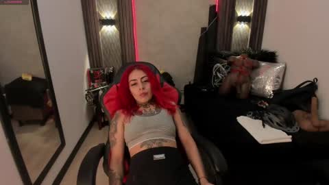 Snapshot of _selene_red chatting on 18, 1, 2025 Selene online show from 18, 1, 2025