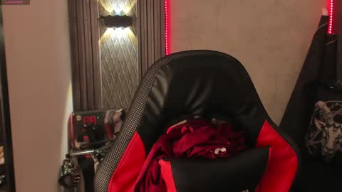 Snapshot of _selene_red chatting on 27, 1, 2025 Selene online show from 27, 1, 2025