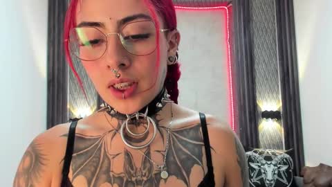 Snapshot of _selene_red chatting on 11, 2, 2025 Selene online show from 11, 2, 2025