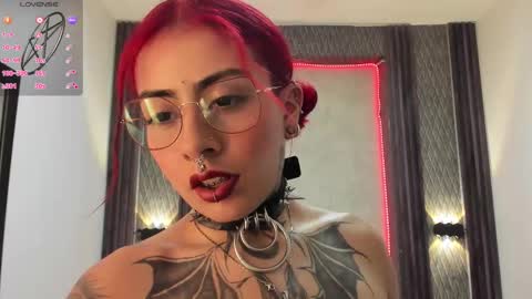 Snapshot of _selene_red chatting on 17, 2, 2025 Selene online show from 17, 2, 2025