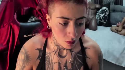 Snapshot of _selene_red chatting on 9, 3, 2025 Selene online show from 9, 3, 2025