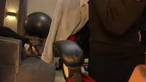 Snapshot of _selene_red chatting on 9, 9, 2025 Selene online show from 9, 9, 2025