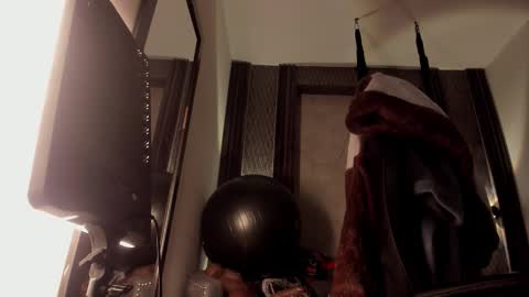 Snapshot of _selene_red chatting on 10, 10, 2025 Selene online show from 10, 10, 2025