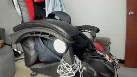 Snapshot of _selene_red chatting on 19, 10, 2025 Selene online show from 19, 10, 2025