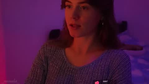 Snapshot of _sensualia_ chatting on 8, 9, 2025 Lia online show from 8, 9, 2025