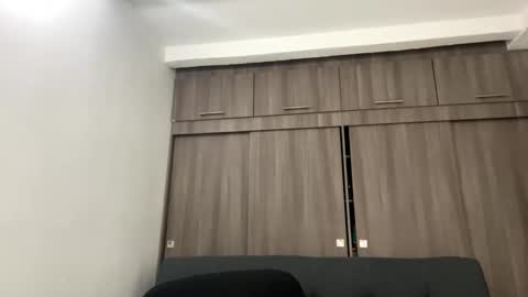 Juan Pablo-independent model online show from 1, 10, 2025