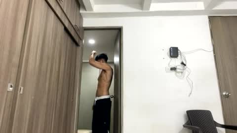 Juan Pablo-independent model online show from 17, 6, 2026