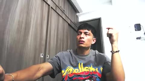 Juan Pablo-independent model online show from 23, 7, 2026